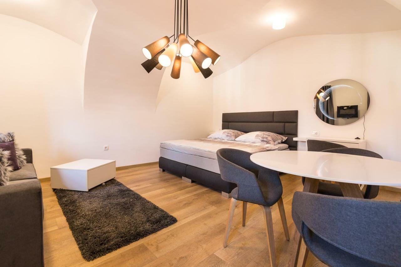 St. Marks Apartment 1 Zagreb Extérieur photo